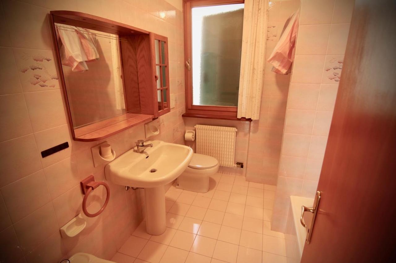 3 Rooms Apartment Whit Balcony And Lake Wiew Μαλτσεζίνε Εξωτερικό φωτογραφία