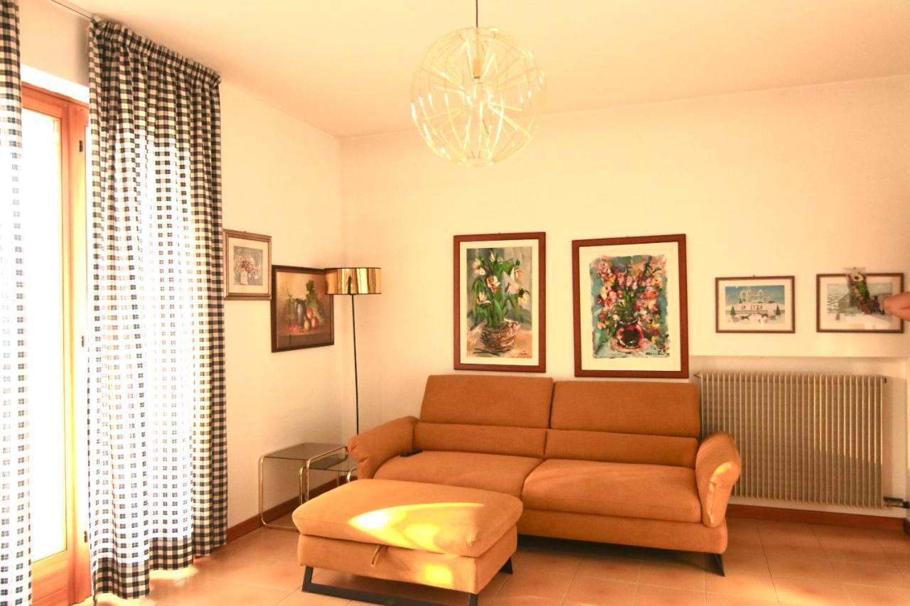3 Rooms Apartment Whit Balcony And Lake Wiew Μαλτσεζίνε Εξωτερικό φωτογραφία