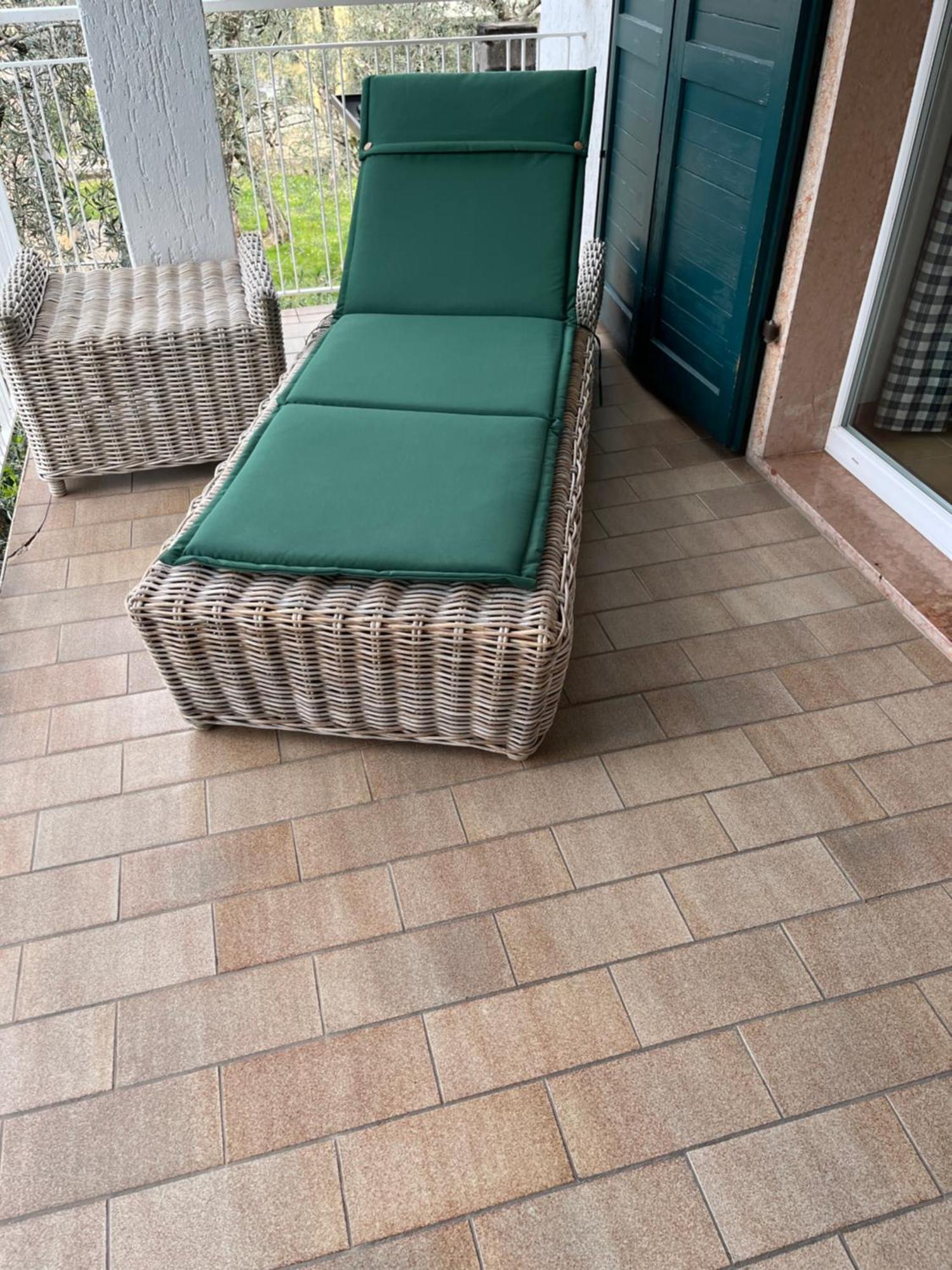3 Rooms Apartment Whit Balcony And Lake Wiew Μαλτσεζίνε Εξωτερικό φωτογραφία